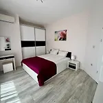 La Prime Time Apartment *